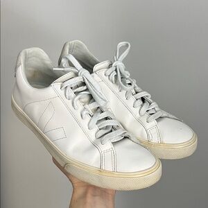Used VEJA Esplar leather suede white sneakers size 7 NO box